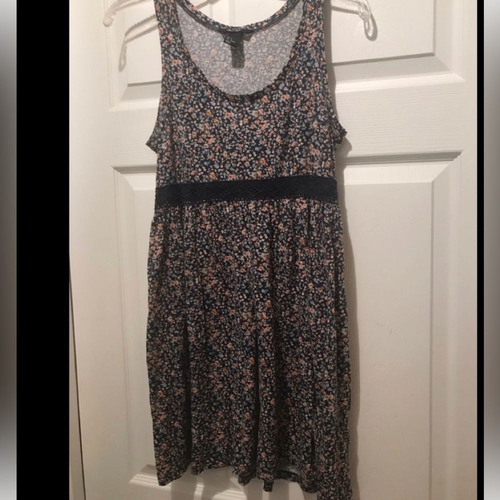 🌼3/$10🌼H&M Blue floral dress Small